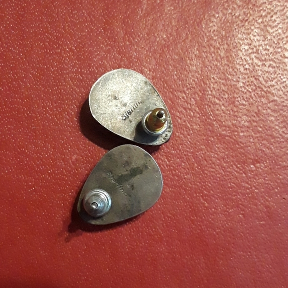 Earrings - Picture 4 of 4